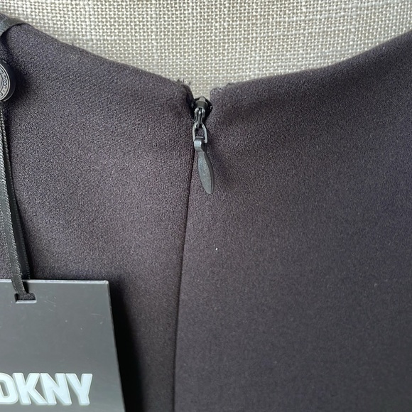 DKNY Sleeveless Shift‎ Dress - Picture 4 of 10